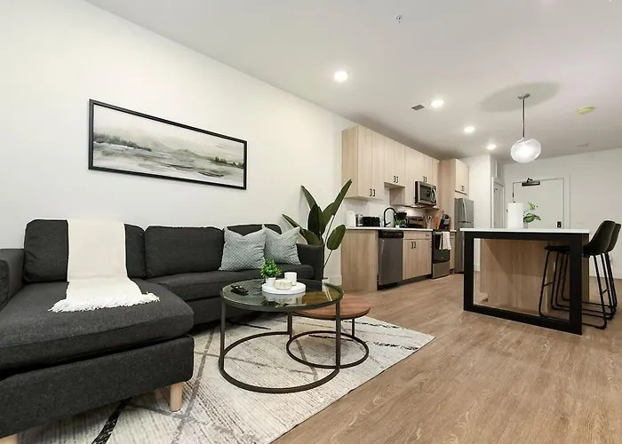 Hulu+gym+parking Near Shoppingupmcuniversities Apartment