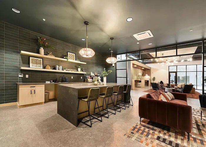 Hulu+gym+parking Near Shoppingupmcuniversities Pittsburgh