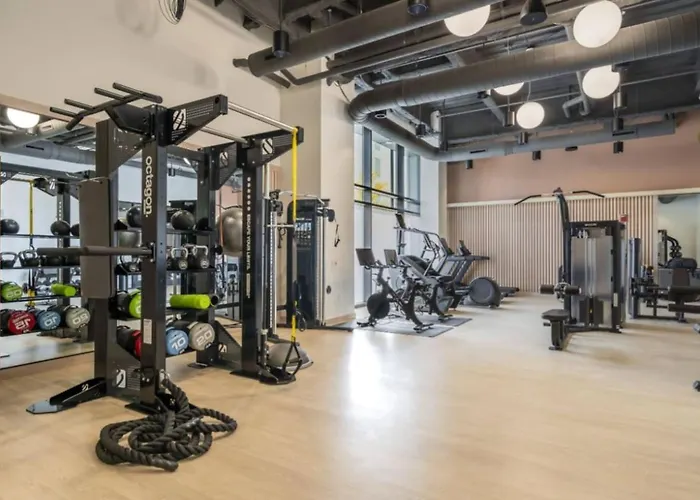 Hulu+gym+parking Near Shoppingupmcuniversities Pittsburgh