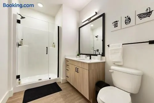 Appartement Hulu+gym+parking Near Shoppingupmcuniversities *