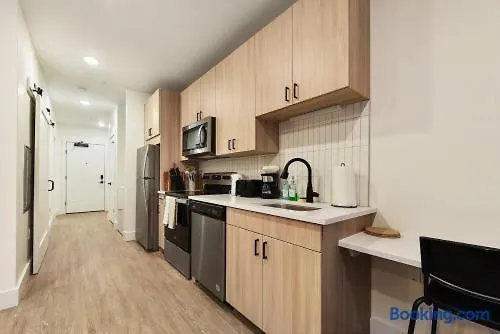 Hulu+gym+parking Near Shoppingupmcuniversities Pittsburgh
